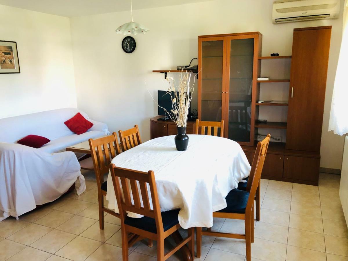 Rosita 1 Apartment โรวีน ภายนอก รูปภาพ